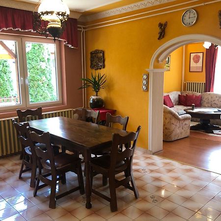 Valentin Vendeghaz Hotel Balatonlelle Bagian luar foto