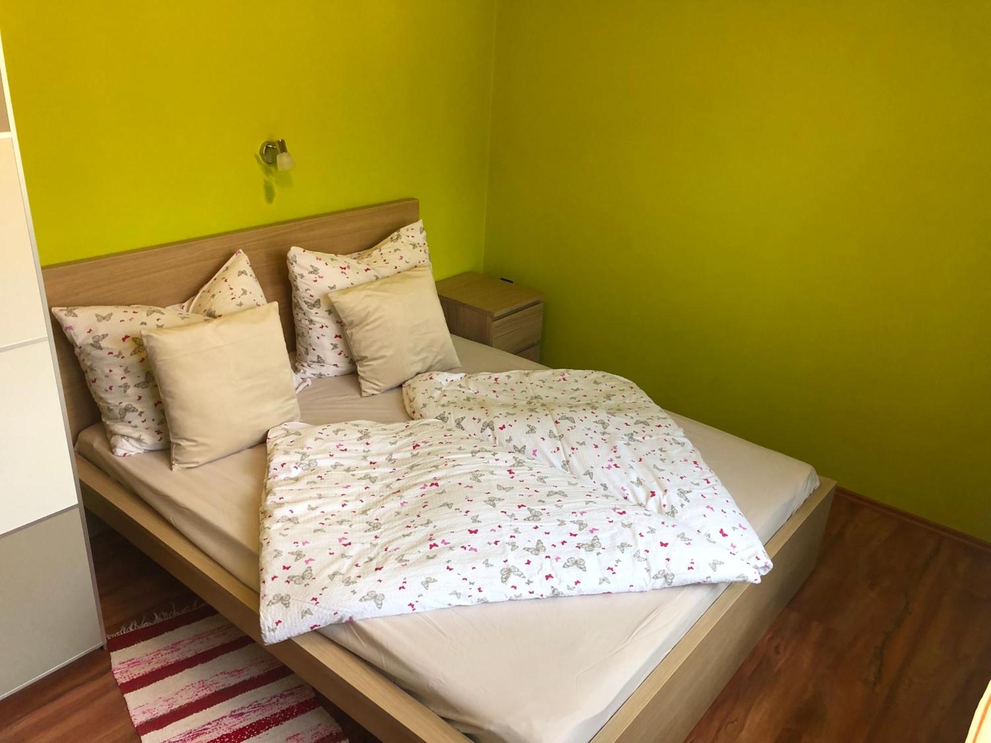 Valentin Vendeghaz Hotel Balatonlelle Bagian luar foto