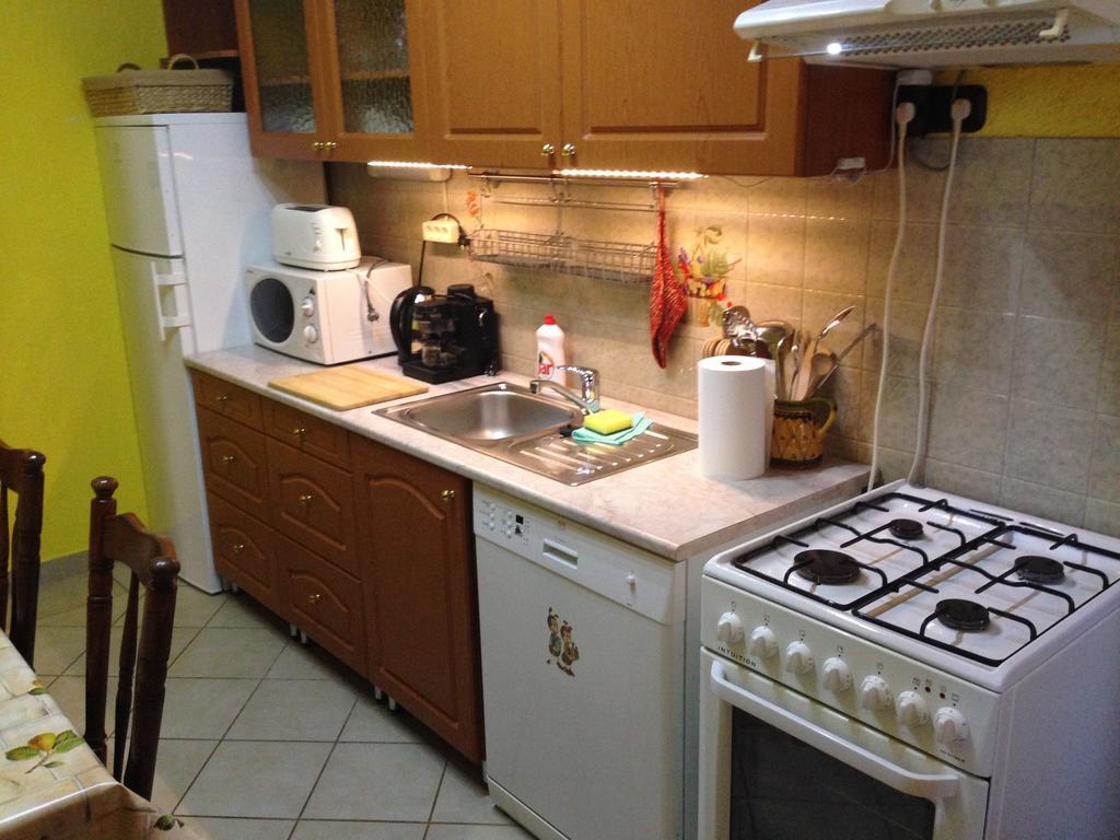 Valentin Vendeghaz Hotel Balatonlelle Bagian luar foto